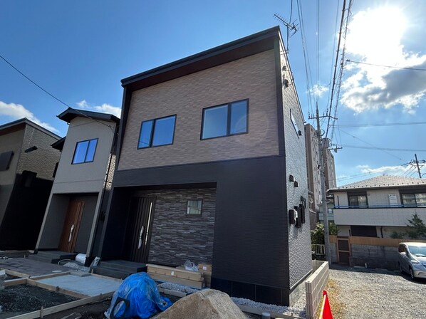 唐橋町貸家（1号地）の物件外観写真